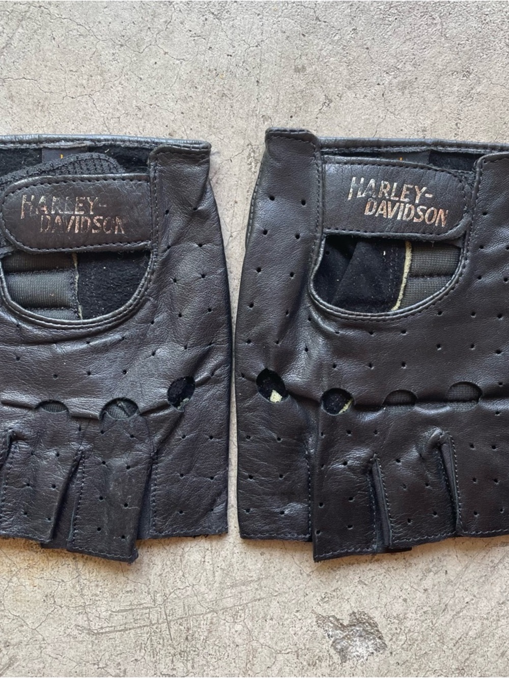 Item photo. Show Listing Details page. Listing Harley Davidson Black Fingerless